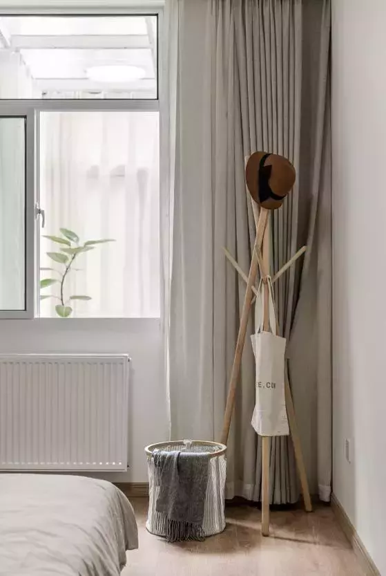 71㎡旧房改造,灵机一动不买沙发!家人不解,完工后都夸聪明!