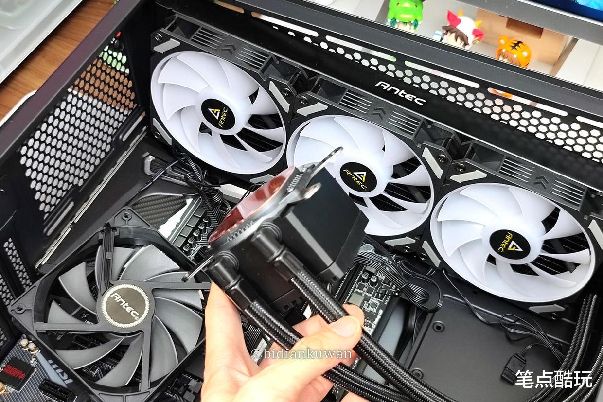 再战三年的不只是AMD锐龙5600G核显，一套机箱水冷电源也可传三代