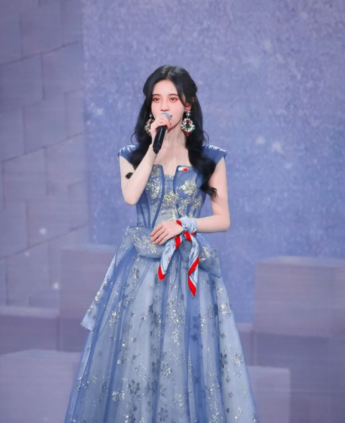 鞠婧祎|鞠婧祎,穿着礼服的女偶像, 真的很漂亮