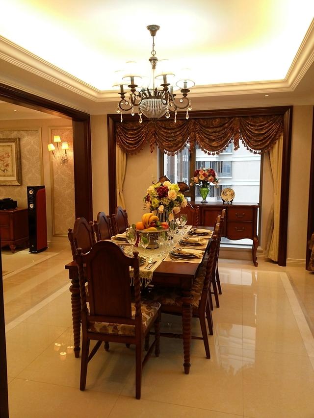 美式风格的样板间，装修设计超漂亮奢华，以后买房照着装准没错