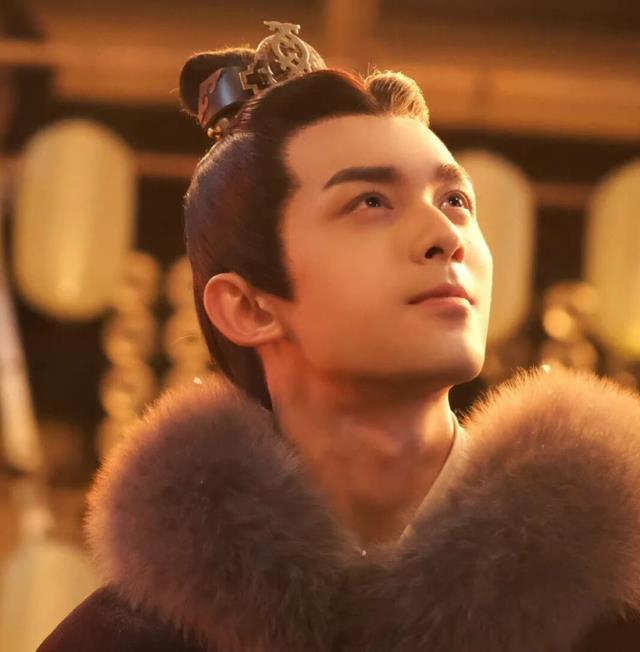 吴磊|吴磊赵露思《星汉灿烂》接档《梦华录》！从导演到剧组都在嗑得CP