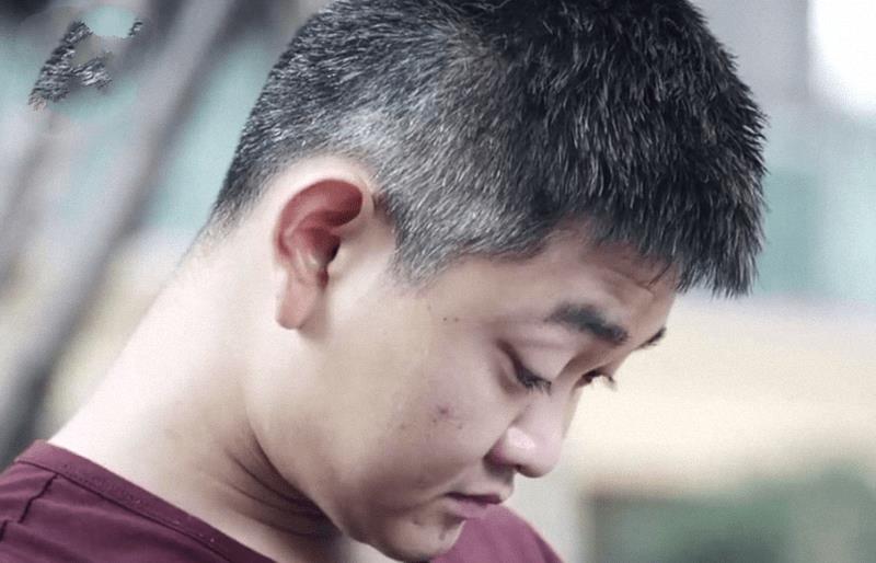30年前重庆保姆偷走雇主儿子,2018年养废后送回:让亲妈给你房子