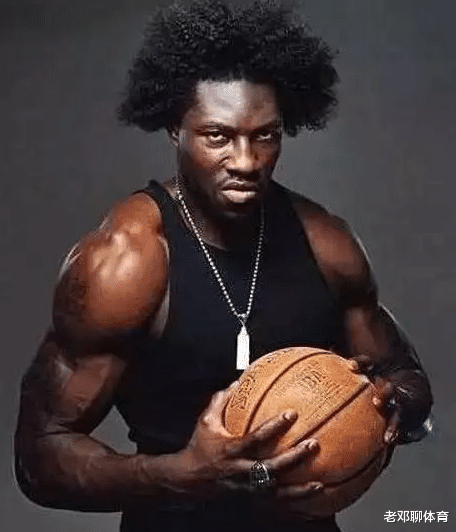 NBA|没对比就没伤害，NBA球星的肌肉在橄榄球运动员面前 太弱小