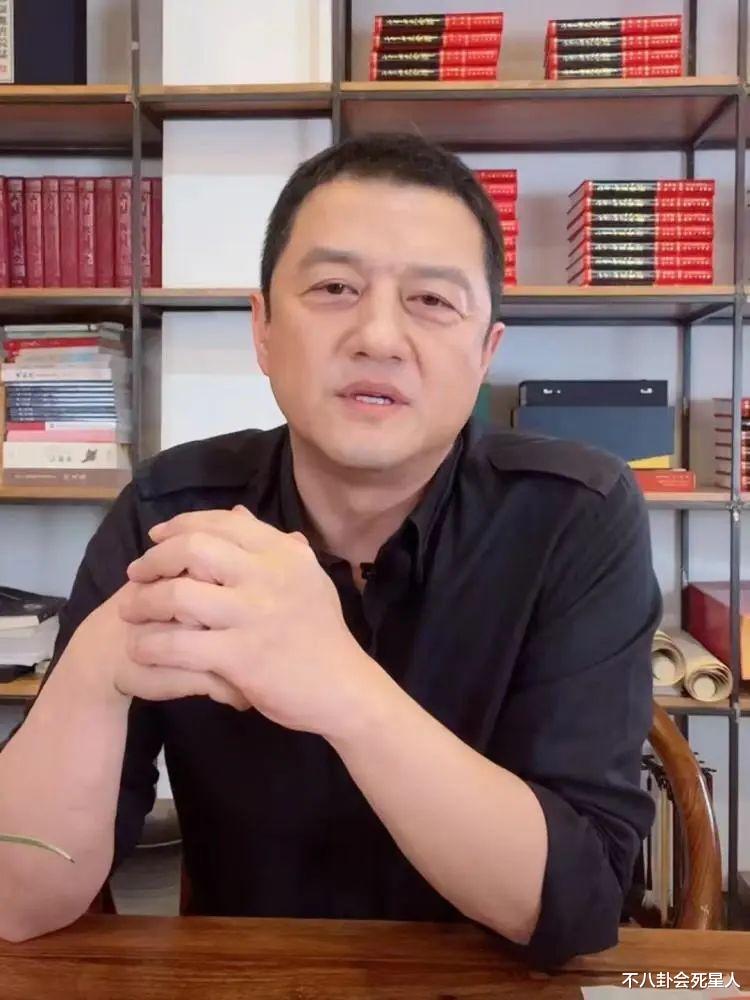 汤镇业|年轻时个个是神颜,一夜之间“变”丑了,这14位明星太可惜了