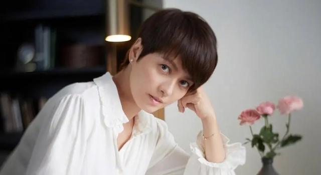 梁咏琪|《时光音乐会2》中,梁咏琪把《坚持到底》唱出了满满的治愈感