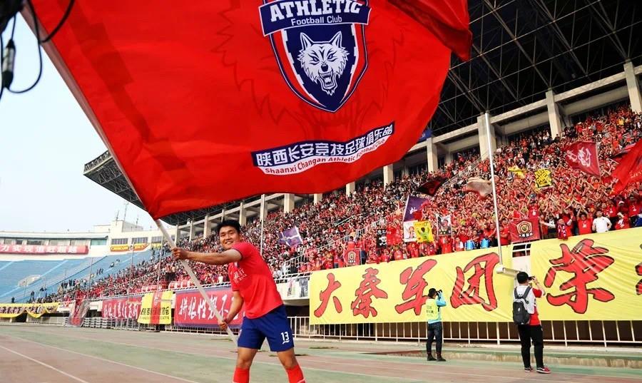 教练|22年弹指一挥间 狼娃退役转型教练 王尔卓：足球就是生活 将梦想传承下去