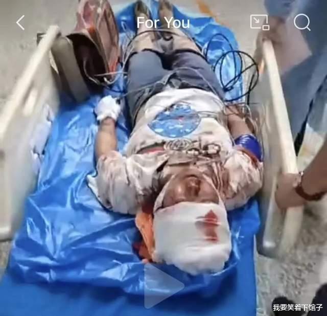 唐山众人打女生事件,邢菲作为第一个女艺人发声:不要怕他们
