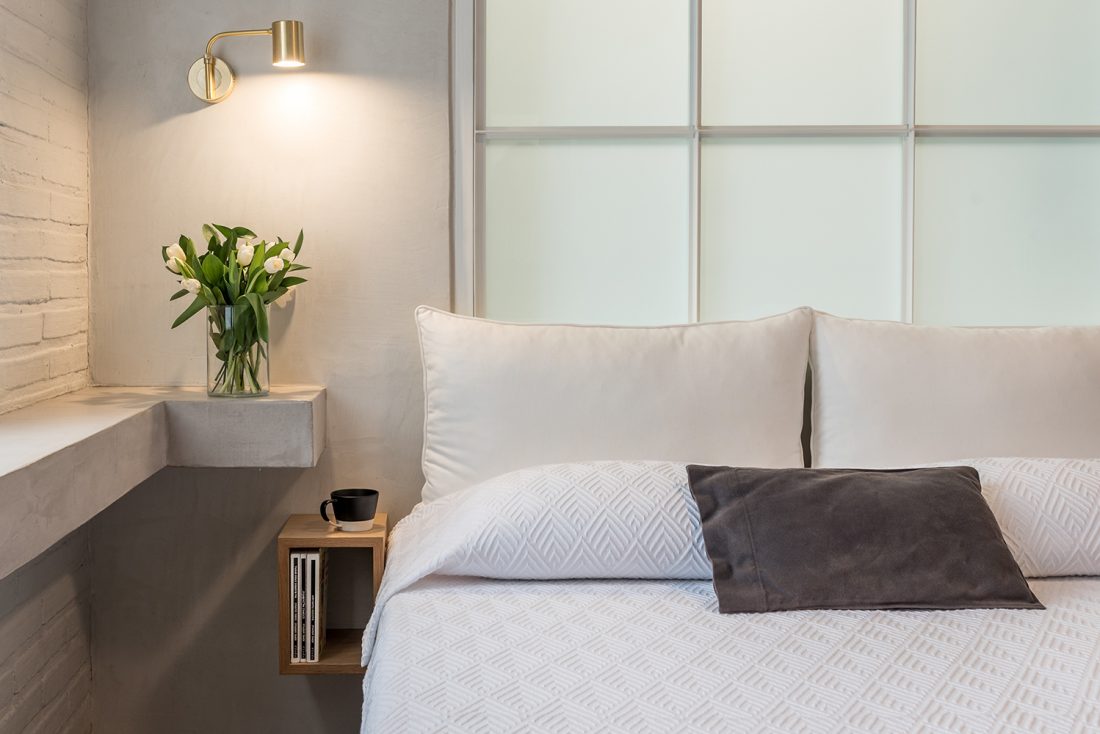 家具统统都不买，直接用水泥浇筑，这是我见过的最炫酷工业风家.