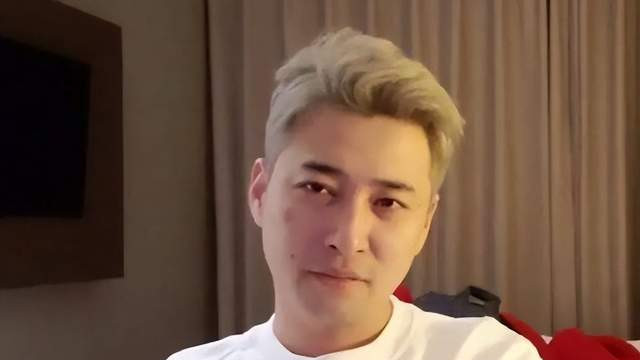 钱小佳|钱小佳与周淑珍直播互怼，揭短吐槽不留情面：为人设煞费苦心