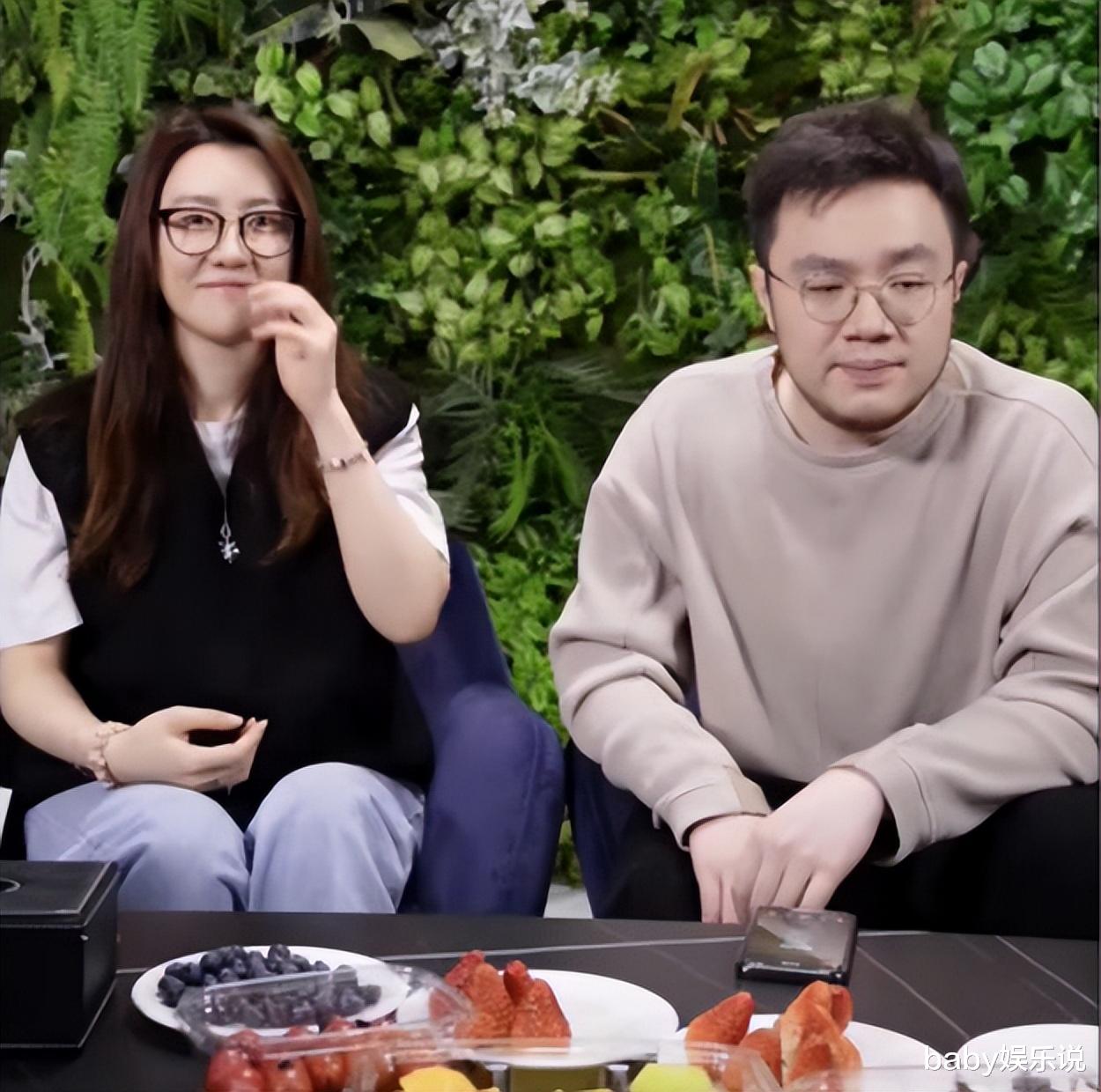 王博谷|“宋丹丹儿媳”王博谷：嫁小7岁巴图连生两子，和婆婆相处成姐妹