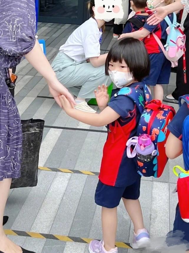 王祖蓝|王祖蓝定居内地,4110万出售香港豪宅,6年升值780万!