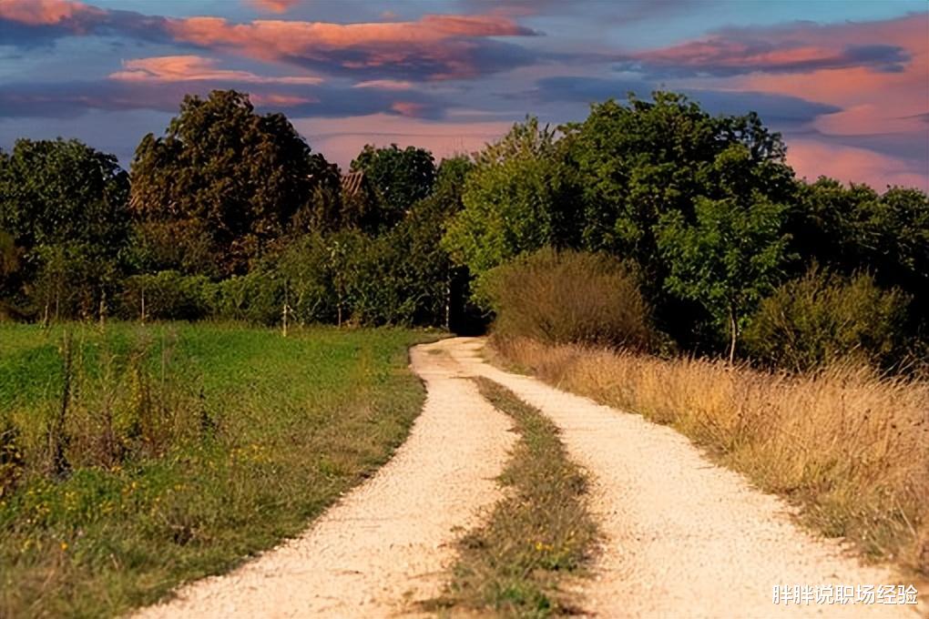 国家发展和改革委员会|人在职场，要学会从细节看人，看懂人才能避免被人坑
