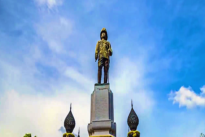 旅行|世界著名的旅游胜地，商业化使其更加繁华，经济更加发达