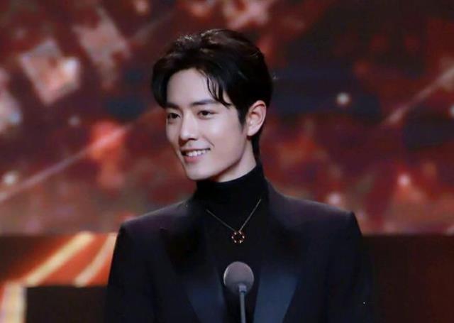 王小利|央视主持人抽奖抽中“肖战的女朋友”，网友：身份暴露了