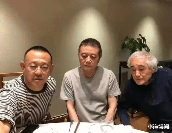 王朔|“朔爷”与姜文芒克聚餐，鬓发斑白，五官变慈祥！多张近照曝光！