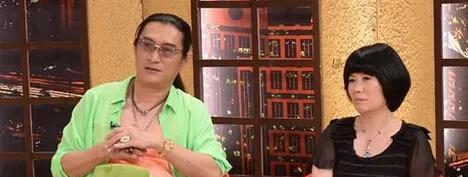 黄安留了十几年的长发给剪了！换了一个新发型，网友：年轻了20岁