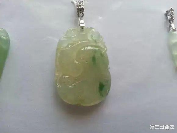 翡翠|发黄变种的翡翠,还能抢救回来吗?