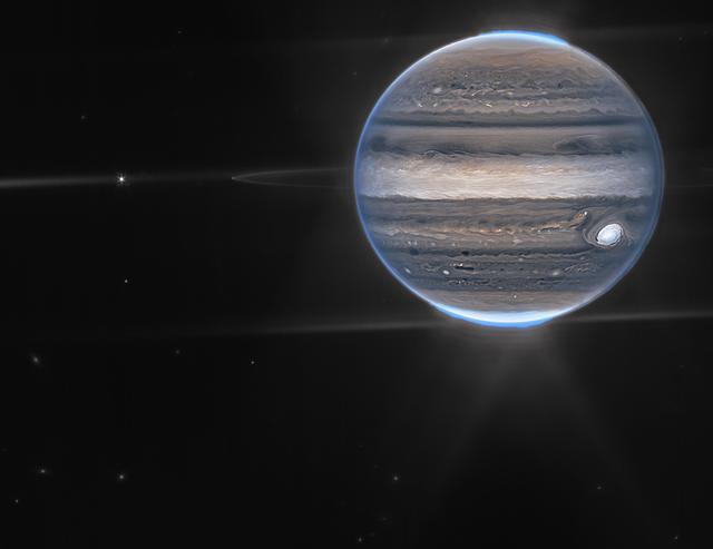 詹姆斯韦伯太空望远镜拍摄了木星图像,木星卫星和环结构清晰可见