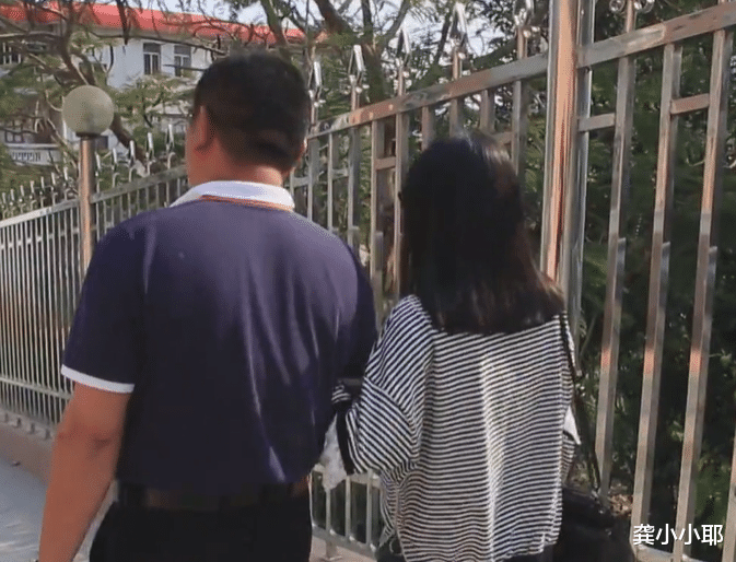 回顾:2016年男子街边拍下夫妻争执,发到网络引发热议后,收到法院传票