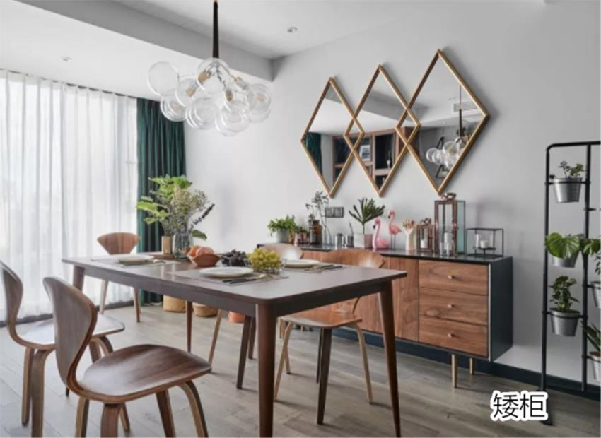 为何有了橱柜后还要餐边柜？过来人表示：这样设计真的超实用