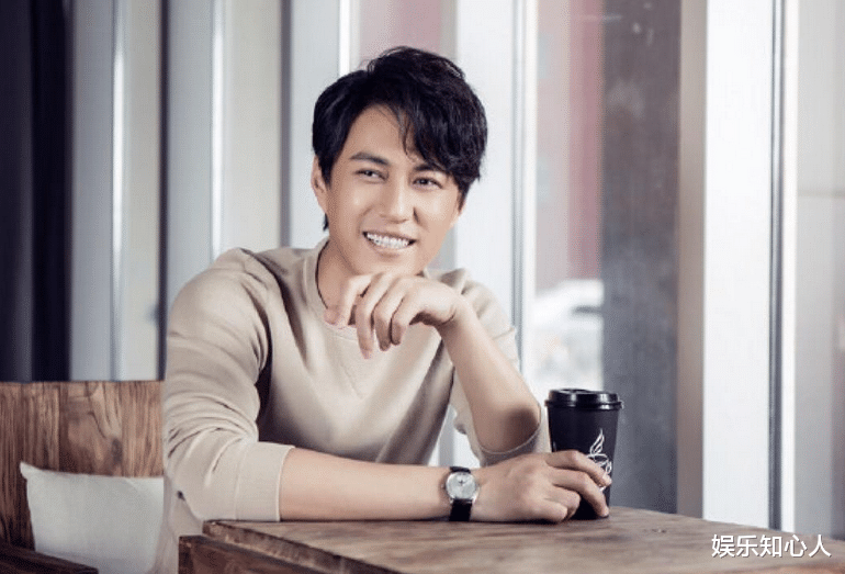 刘诗诗|靳东深夜回应欠薪,却被质疑“不爱国”,被嘲文笔只有小学生水平