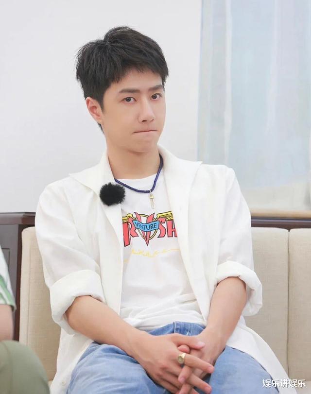 王一博|不到三个月，开机与杀青时的王一博身形大不同，陈烁的鞋亦是如此