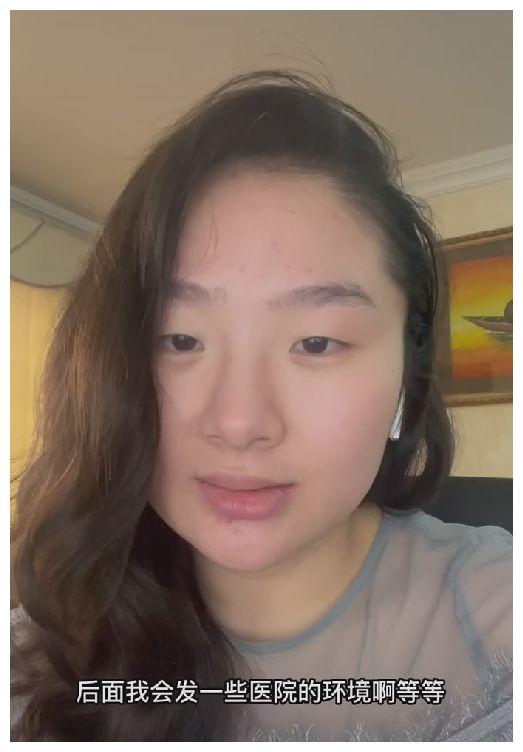 周周在西非发文报平安,视频时长出现猫腻,说话哽咽被猜测后悔了