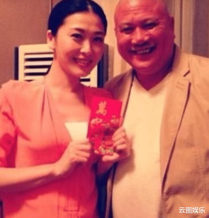 万梓良|64岁万梓良健康惹人忧！咳嗽不断说话模糊不清，早前曾自曝不舒服