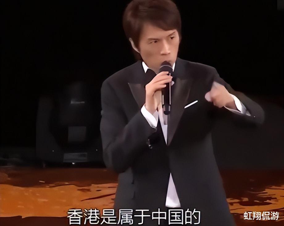 黄子华|香港又多了一个喜剧大王，黄子华用了三十年的时间，终于超越了周星驰的喜剧票房！