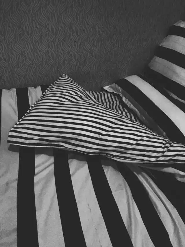 惊艳！美女仅花3500块，打造的出租屋竟媲美咖啡厅！