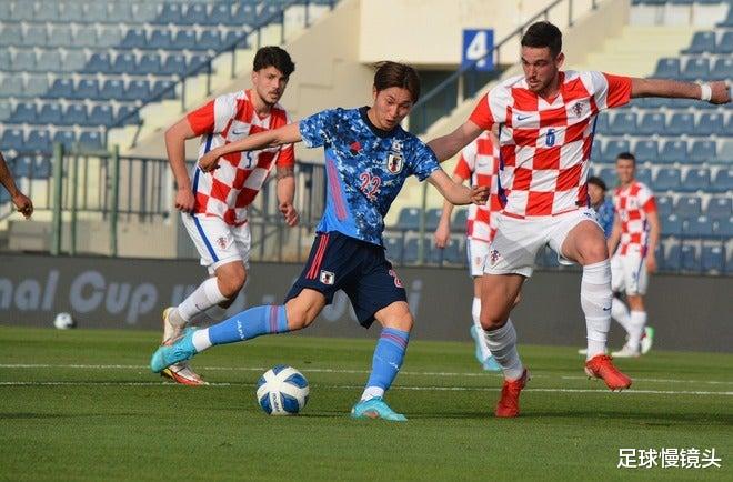 日本队|81分钟绝杀，1-0！日本U21赢欧洲劲旅，12强赛将出线，国足羡慕