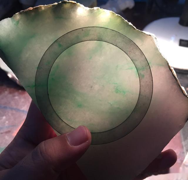 翡翠|健康玩翡翠：种老真的裂不进吗？