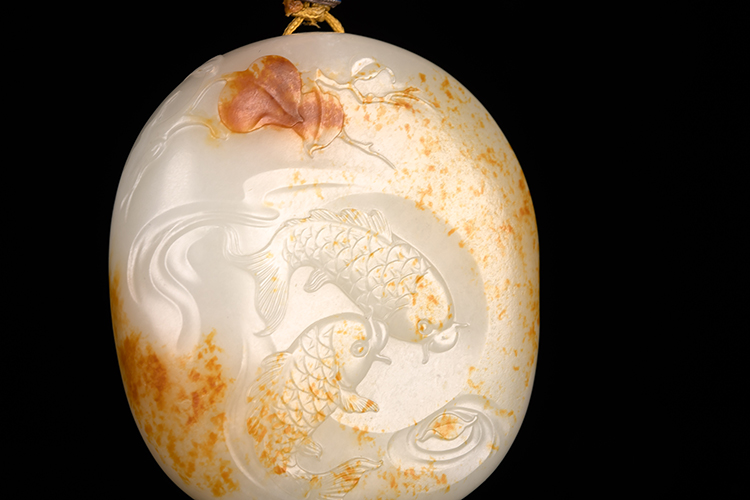 连年有余|「璞玉雅藏」和田玉籽料挂件 《连年有余》 玉雕作品鉴赏