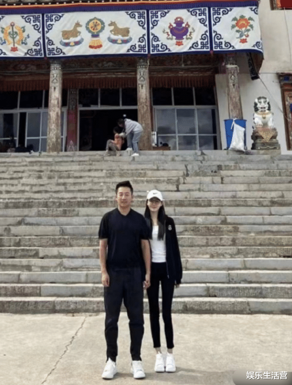 大S|汪小菲官宣后,张兰评论前儿媳大S:都骑脖子上了,亏我们跑得快