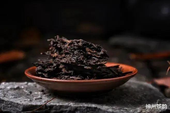 切记，不要什么茶叶都放冰箱！