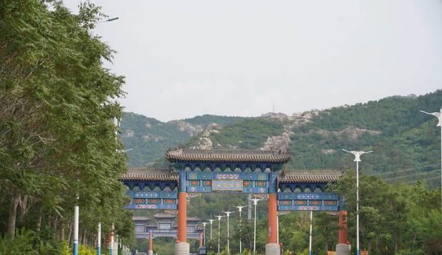 汾酒|东北第一座寺院在哪?就藏在辽宁这座小城内,景点还是乾隆所赐名