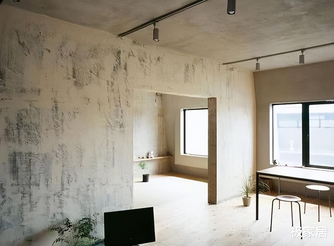 邻居小伙儿竟然直接入住毛坯房?是特立独行,还是没钱装修?