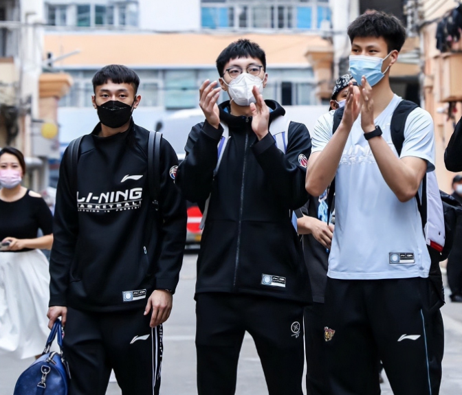 广东男篮|宏远续约第一人曝光，恭喜杜锋收获奇兵，留广东男篮再创王朝