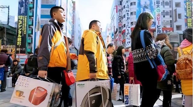 |各大电商“一反常态”，集体转向，西方30年前的一幕或要上演？
