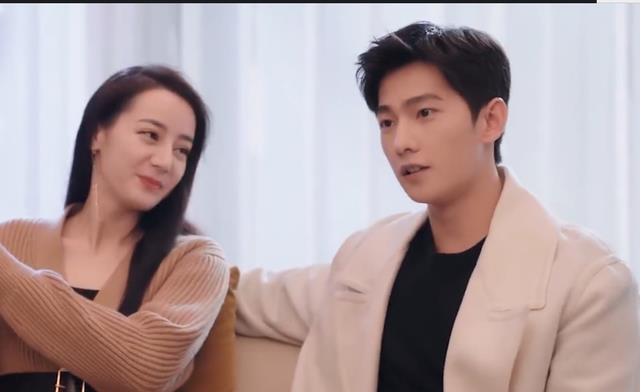 迪丽热巴|迪丽热巴妈妈催婚：杨洋就很不错啊！怎料热巴的回答让杨洋不淡定