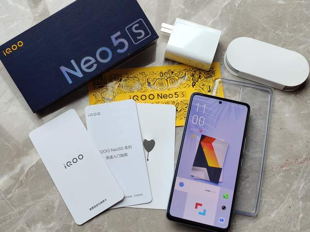 一加科技|iQOO Neo5S三大感受：质感不错，系统进步，骁龙888改观