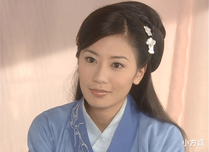 贾静雯|同为80、90年代人心目中的“女神”贾静雯和高圆圆,美的各有特色