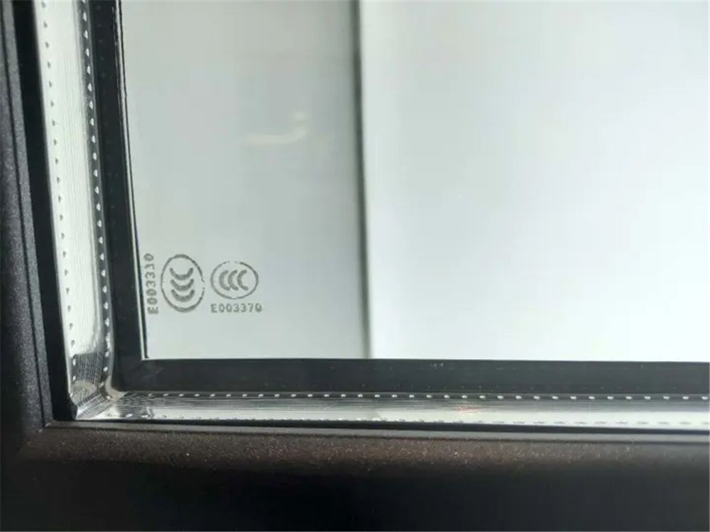 封阳台选窗户,有哪些需要注意的?牢记这3点,不花冤枉钱