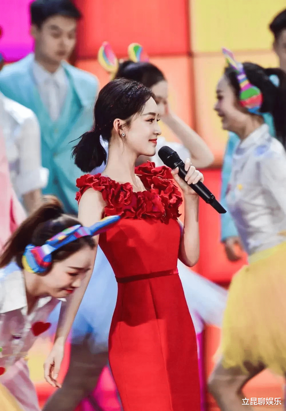 春晚|春节联欢晚会已经从全民盛宴变成了一场“闹剧”