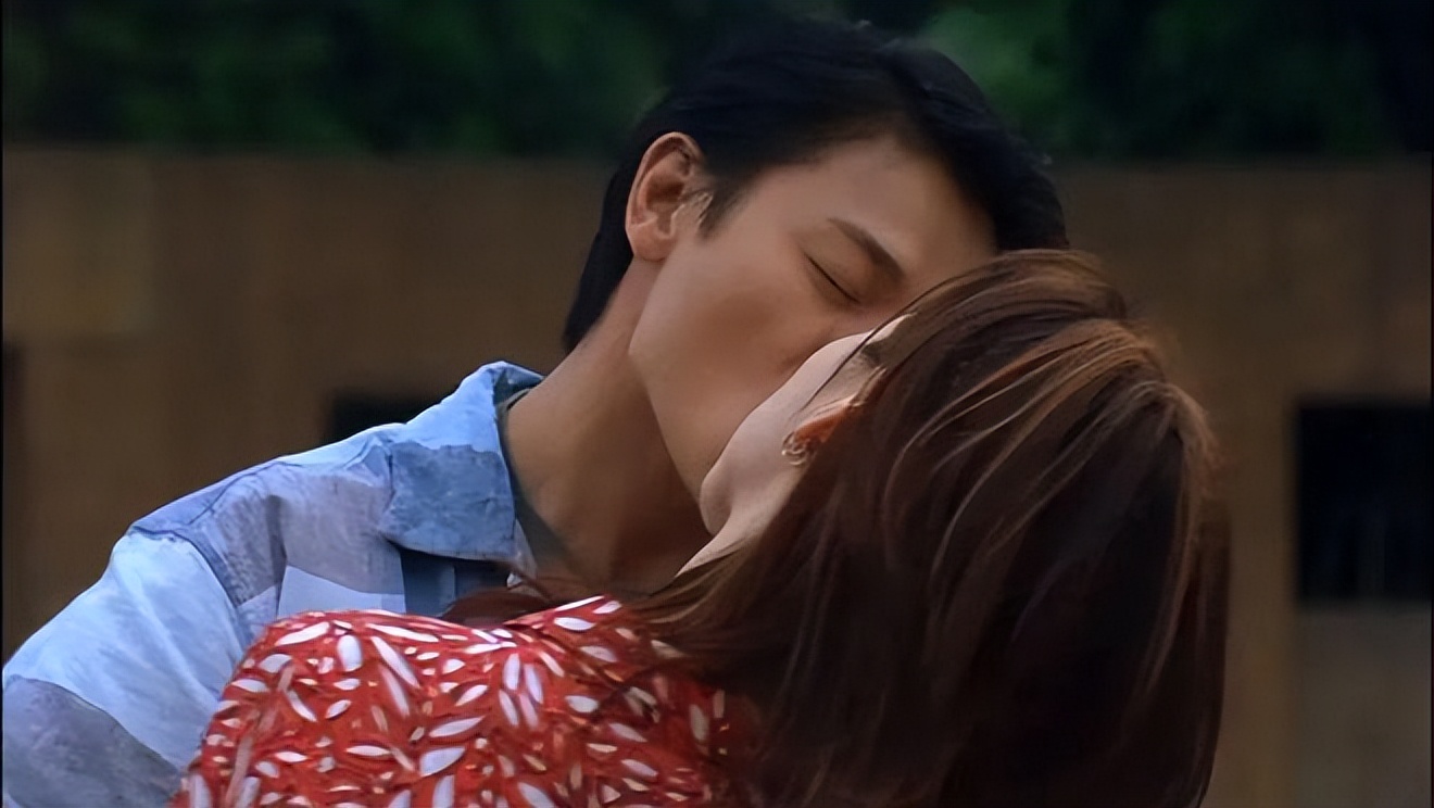 郑秀文|刘德华表白郑秀文:你是我生命中唯一使我“越轨”的女人