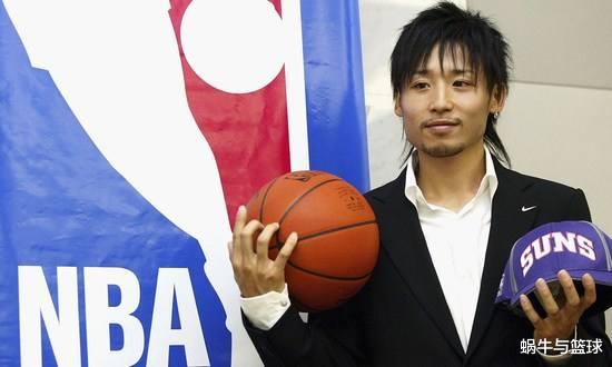 日本队|首位进入NBA的日本球员，扬言打败中国男篮，他的水平如何？