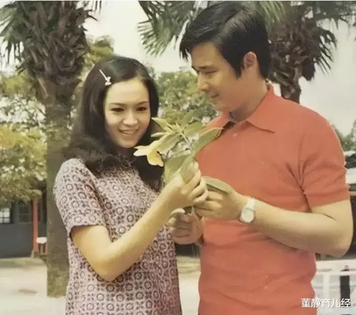 侯佩岑|恬不知耻林月云,曾在孕期还屡次不忠,今与女婿十指相扣毫不避嫌