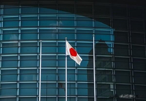 日本人是在基因上就沾染了阴湿的民族,新加坡把日本人看做二等人