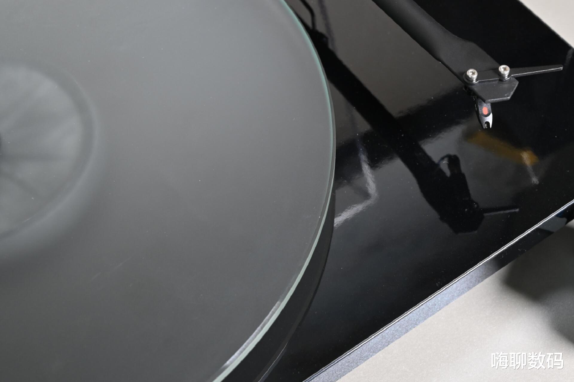 让传统音箱也能畅享黑胶音质，体验宝碟T1 BT版蓝牙黑胶唱机