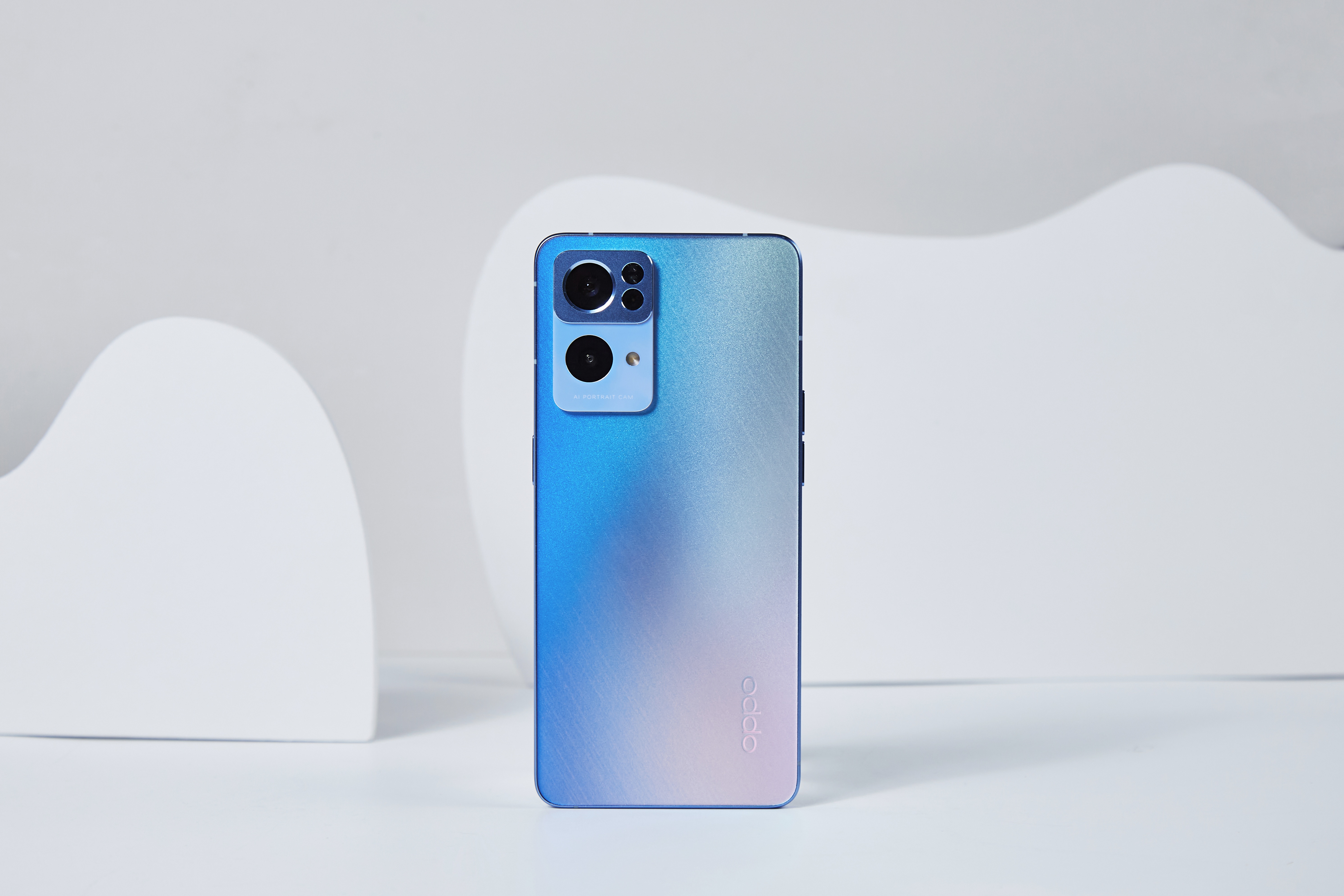 一加科技|是时候下手了！情人节送 Reno7 Pro，好看实用还立减200？
